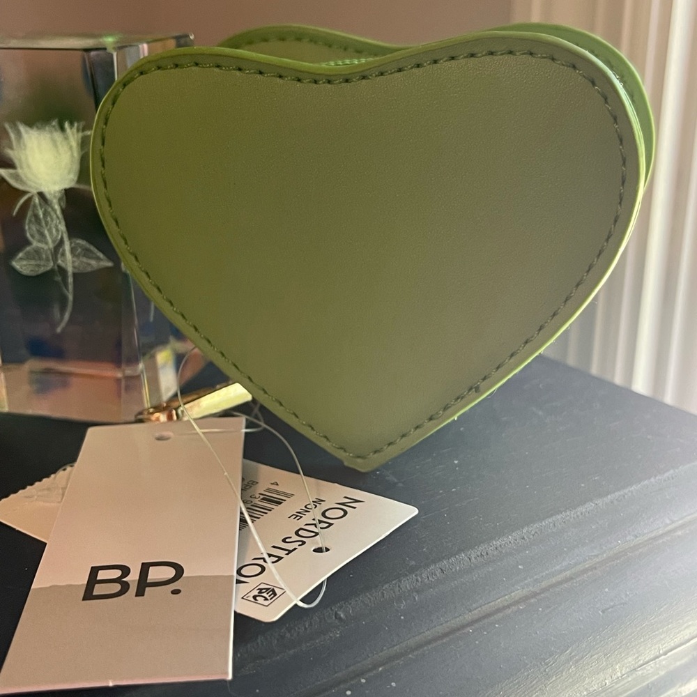 Nordstrom B.P. Green Heart Change Purse Key Chain